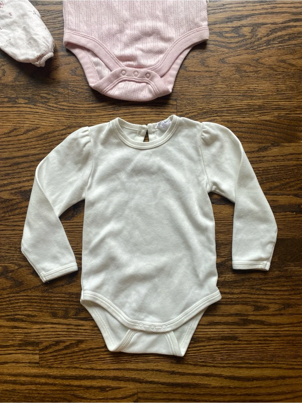 Baby gap organic Jamie kay baby girl lot size 6-12 months pink romper bodysuits